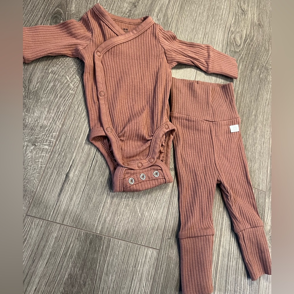 H&M Adjustable Fit Set